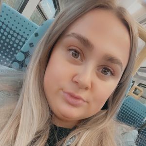 Meet your Posher, Carly